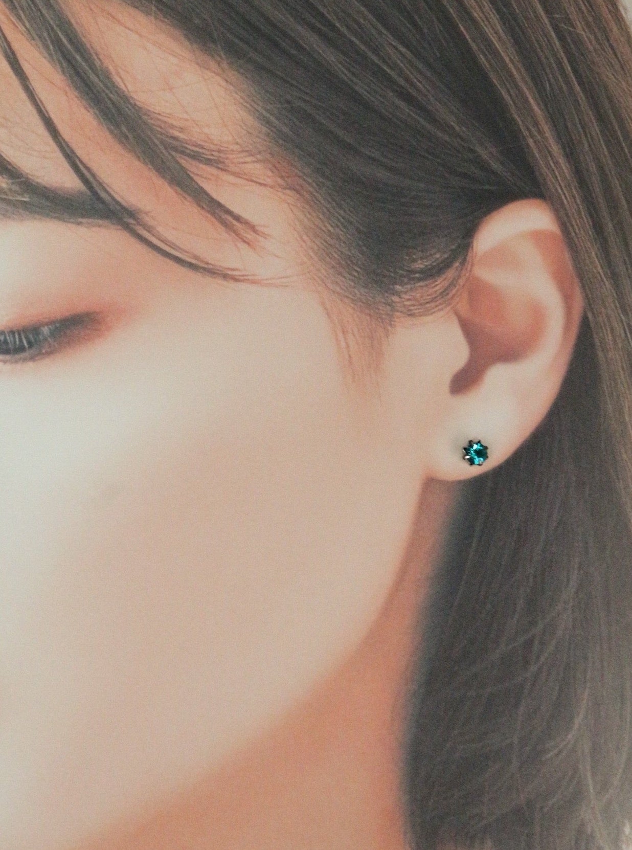 復古藍綠色和 AB 球形水晶兩對耳環