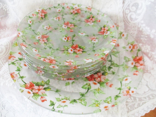 復古花卉玻璃盤子，6 - 7 英寸盤子和 1 - 10 英寸盤子，櫻花圖案，狀況極佳